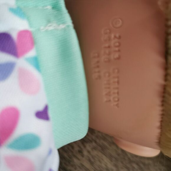 Our generation/ maplea 18 inch doll - Picture 4 of 4